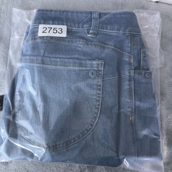 Democracy Denim Bermuda Shorts Women Size 16 AB Solution Distressed Stretch Blue - Picture 10 of 10